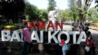 3 Taman di Balaikota Bandung, Spot Favorit Rekreasi Keluarga