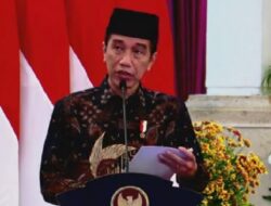 Varian Omicron Terdeteksi di Singapura, Jokowi Minta Masyarakat Waspada