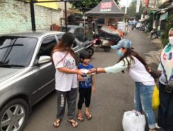 Berbagi Takjil IKA SMPN 40 Bandung, Berbagi Kebaikan Ditengah Pandemi