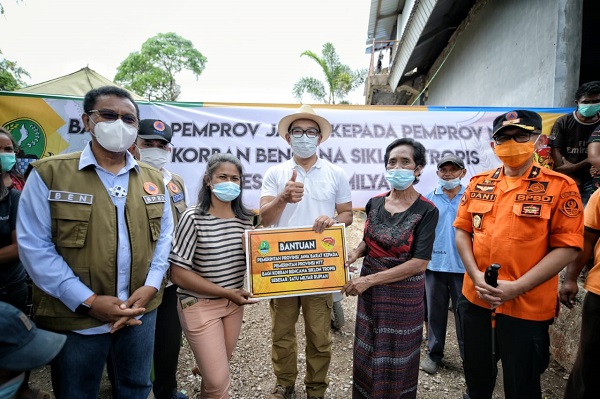 Bantu Rp 1 M untuk Korban Longsor Kupang, Ridwan Kamil: Karena Kami Sangat Mencintai NTT
