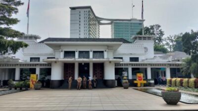 Balai Kota Bandung Lockdown