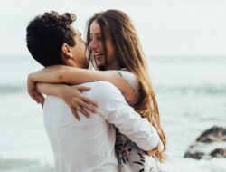 60 Kata-kata Bijak Cinta Paling Romantis Untuk Kekasih yang Penuh Makna dan Menyentuh Hati