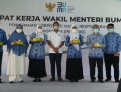 Bio Farma Serahkan Bantuan Kesehatan Untuk Tenaga Pengajar Kota Bandung