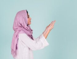 Bacaan Niat Puasa Ramadan Latin, Arab dan Artinya
