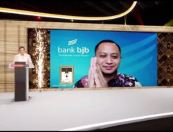 Direktur Utama bank bjb Yuddy Renaldi Raih Indonesia Financial Top Leader Awards 2022