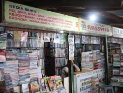 Palasari, Pasar Buku Terbesar dan Terkomplit di Kota Bandung ￼￼