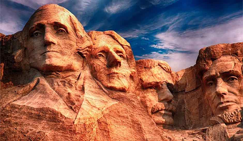 Mount Rushmore Terletak di Negara Bagian Amerika