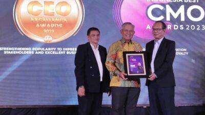 Mampu Jaga Pertumbuhan Bisnis,  Direksi bank bjb Raih Best CMO Award 2023