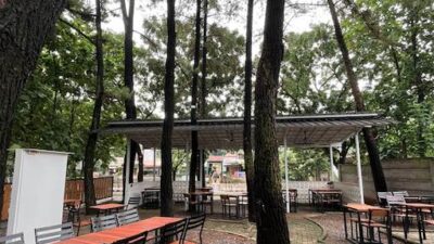 XINDROM Kafe di Tangerang Selatan, Nikmati Kuliner Lezat Sambil Mendengarkan Live Music