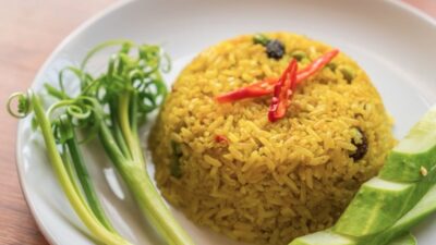 5 Rekomendasi Nasi Kuning Enak di Kota Bandung