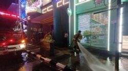 Diskar PB Kota Bandung Bersihkan Lokasi Acara Braga Free Vehicle